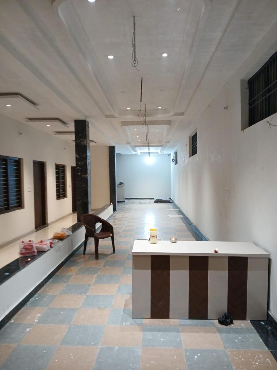 Hotel Jaipur In, Jatipura Parikrama Marg Near Mukharvind Temple Govardhan Luaran gambar